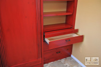 hidden-pull-out-nightstand-in-wallbed